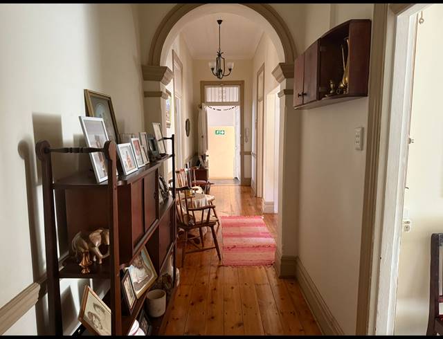 2 BEDROOM APARTMENT FOR SALE IN ESSENWOOD